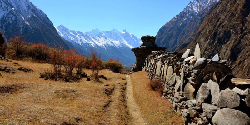 One of the traditional trails of the Tsum Valley