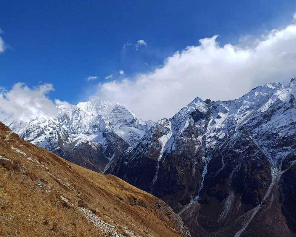 Mountains, hills, and canyons of the Yala Peak region 