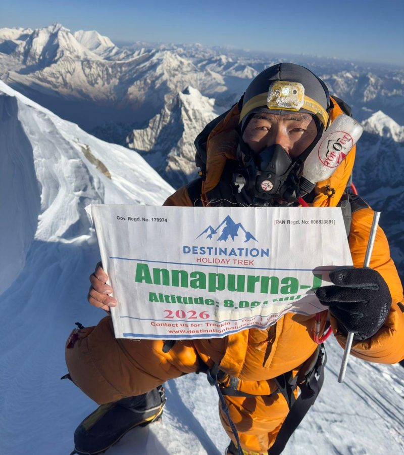 Annapurna I Expedition 2026 climbers ascending the summit ridge