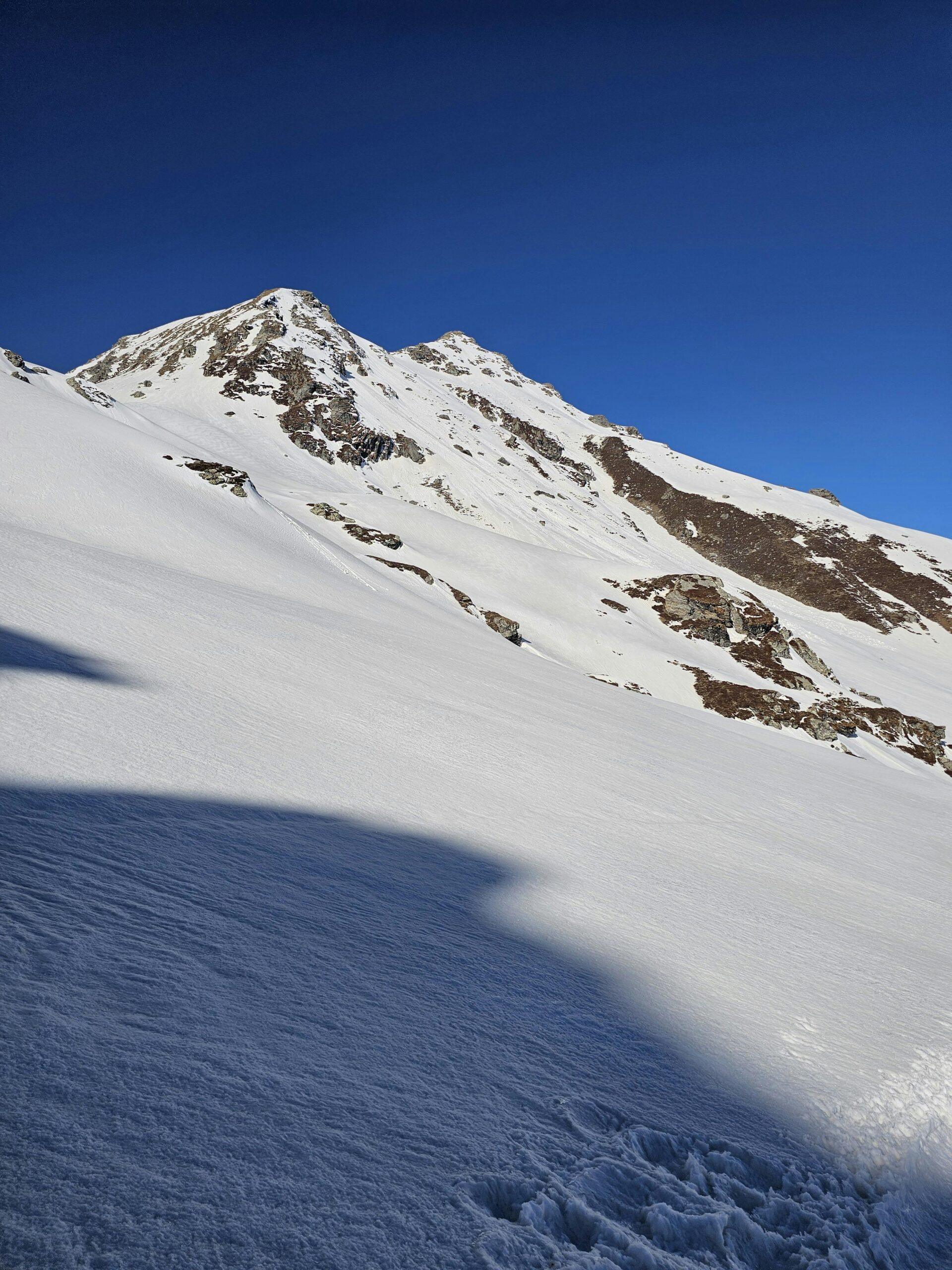 Yala Peak Climbing